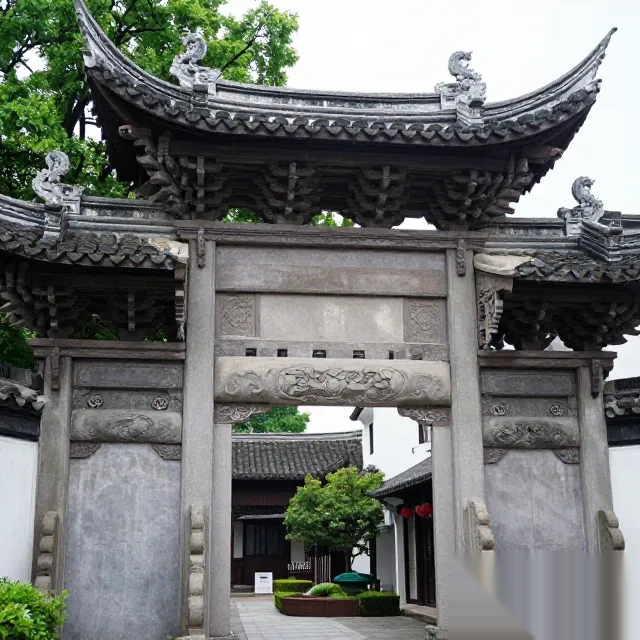 别再乱套模板了!网站报价模板3大致命误区(图4) 别再乱套模板了!网站报价模板3大致命误区(图4)